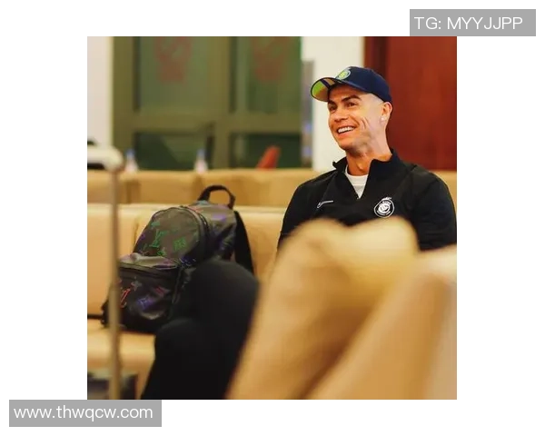 足球男神的幻想之路从青涩少年到世界巨星的成长历程与心路历程